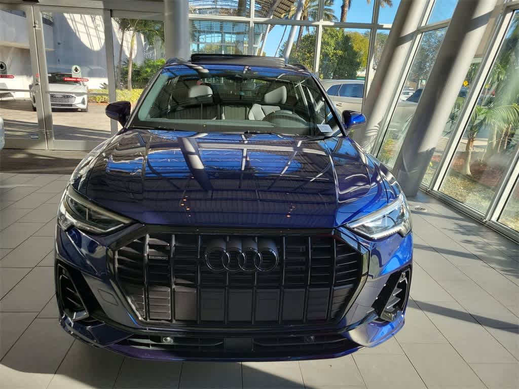 Thumbnail: 2025 Audi Q3 - 6