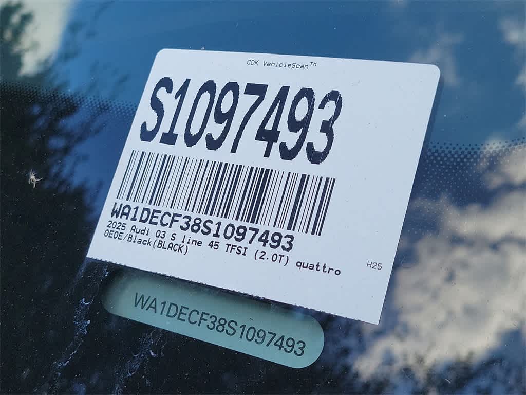 Thumbnail: 2025 Audi Q3 - 21