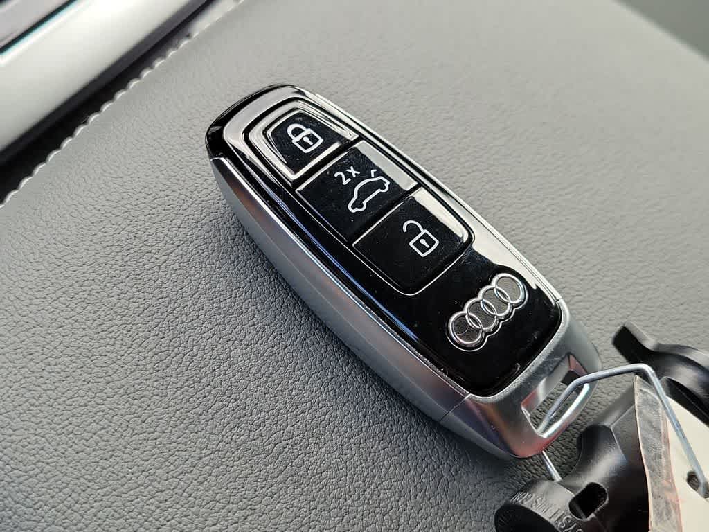 Thumbnail: 2026 Audi Q7 - 20