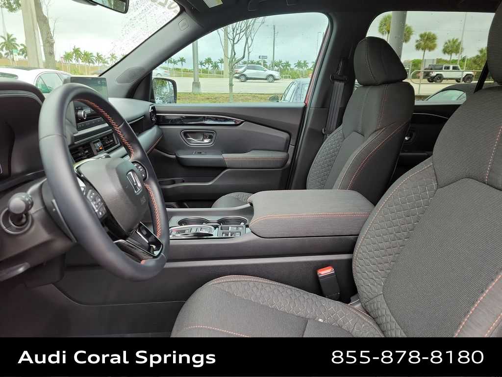 Thumbnail: 2025 Honda Pilot - 19