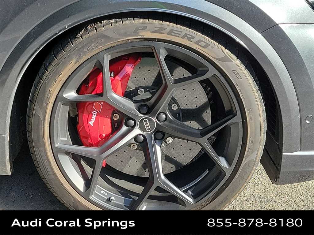 Thumbnail: 2025 Audi RS Q8 - 15