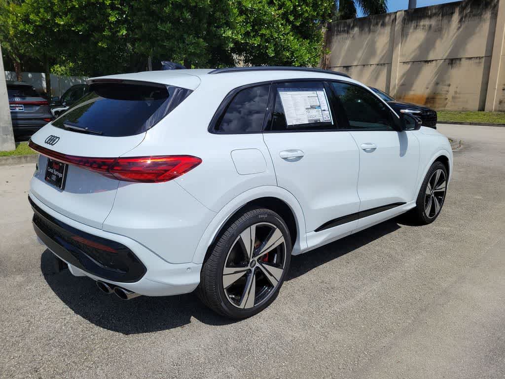 Thumbnail: 2026 Audi SQ5 - 8