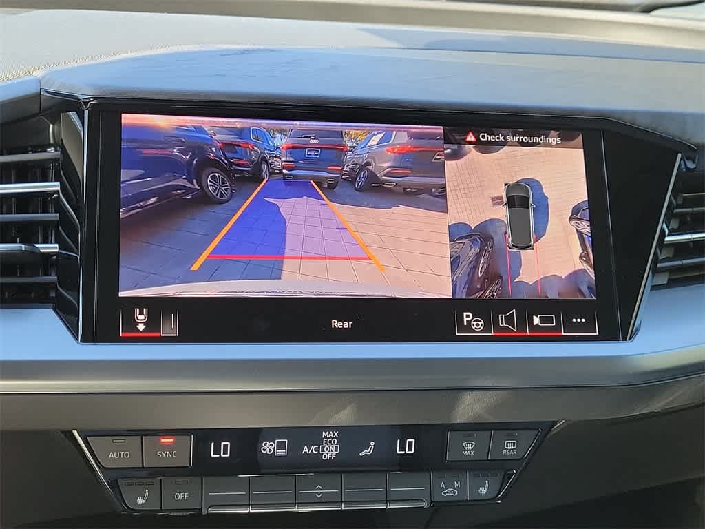 Thumbnail: 2026 Audi Q4 e-tron - 16