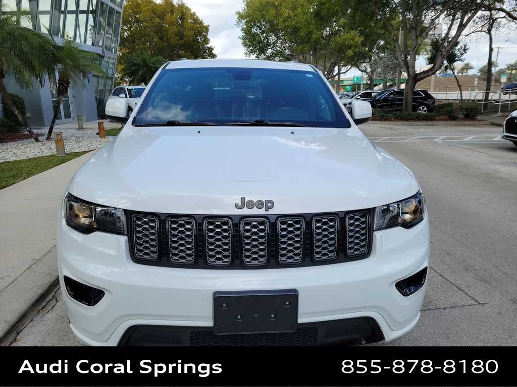 Thumbnail: 2019 Jeep Grand Cherokee - 14