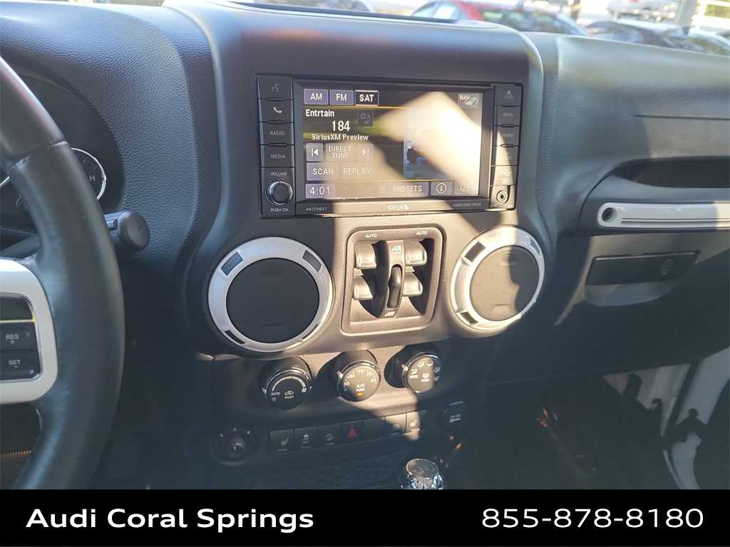 Thumbnail: 2015 Jeep Wrangler - 24