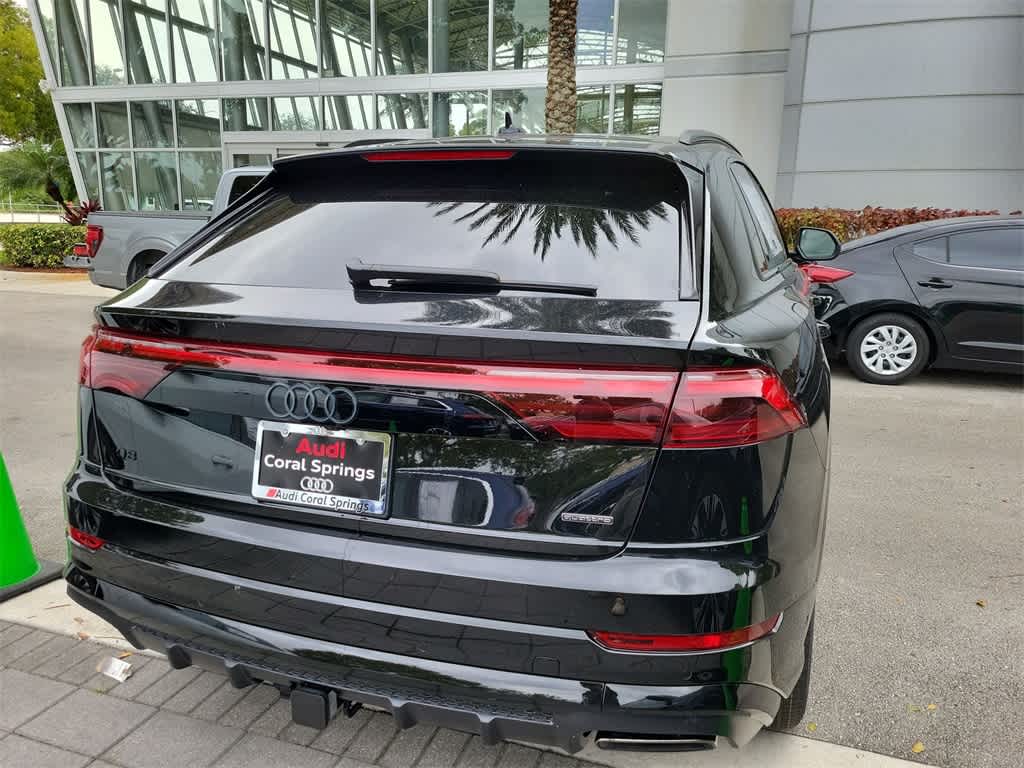 Thumbnail: 2026 Audi Q8 - 4
