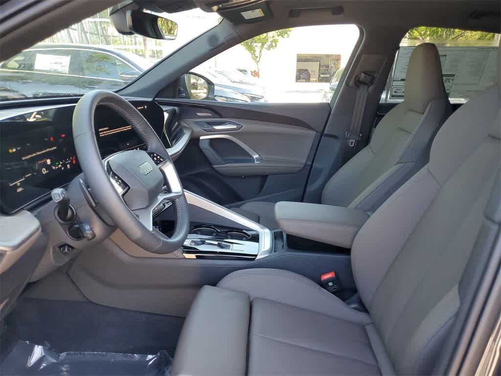 Thumbnail: 2025 Audi Q5 - 19