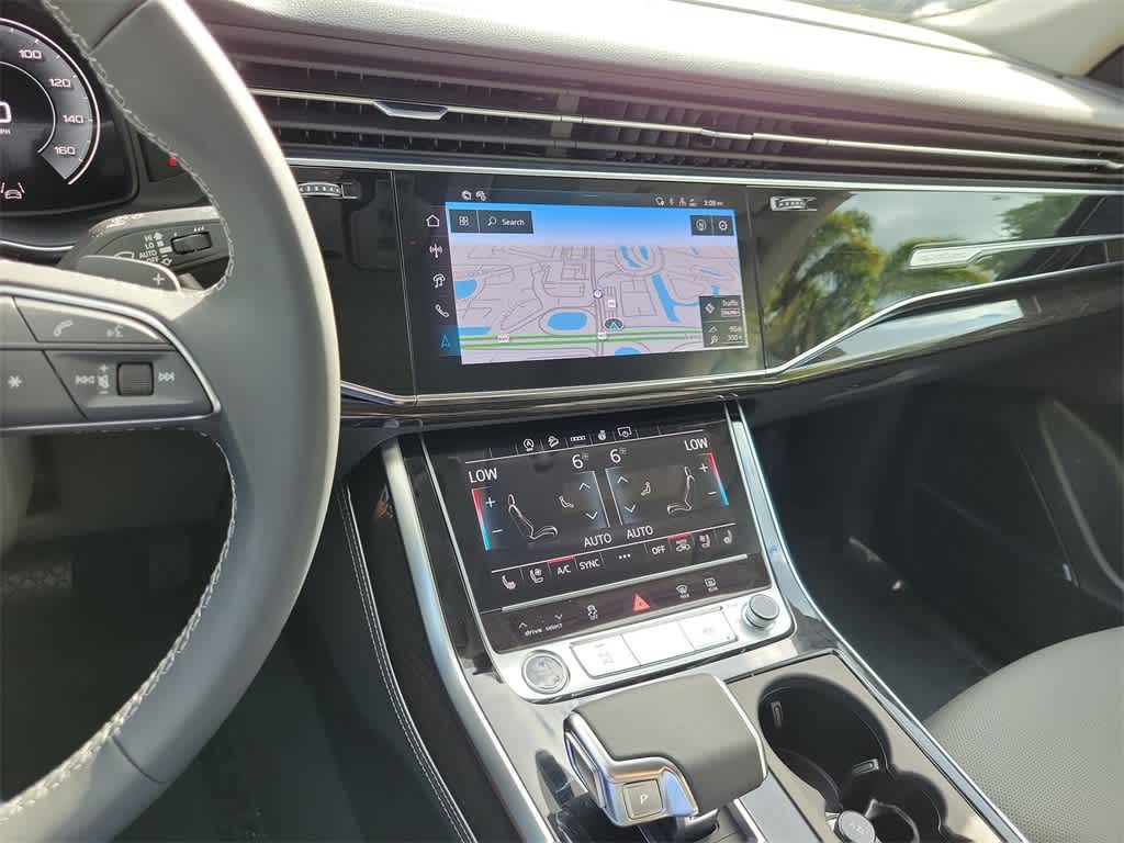 Thumbnail: 2026 Audi Q8 - 24