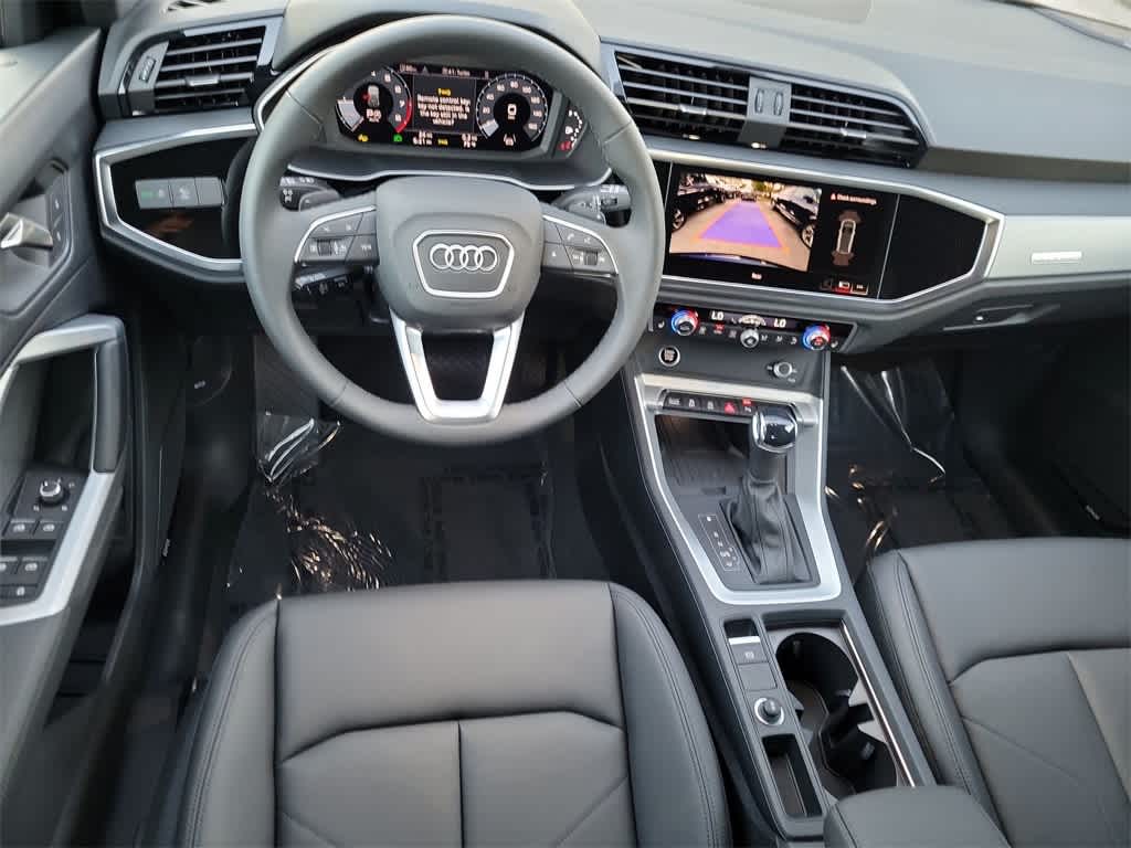 Thumbnail: 2025 Audi Q3 - 18