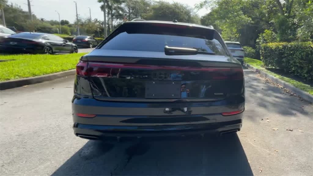 Thumbnail: 2025 Audi Q8 - 7