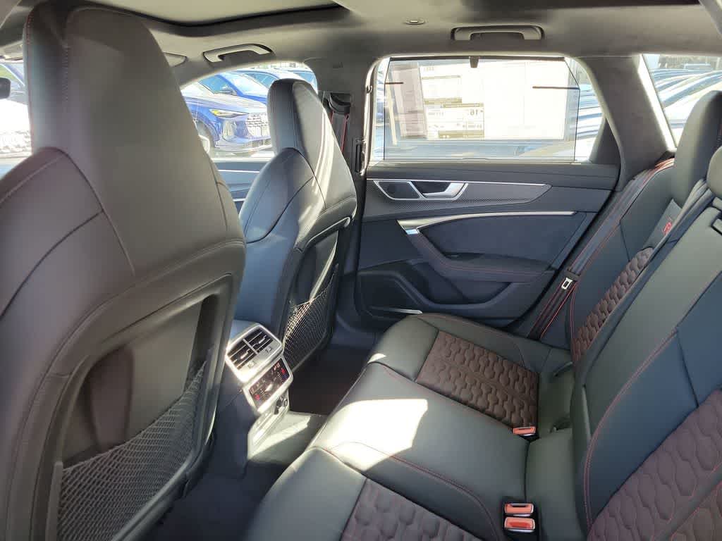 Thumbnail: 2026 Audi RS 6 - 12