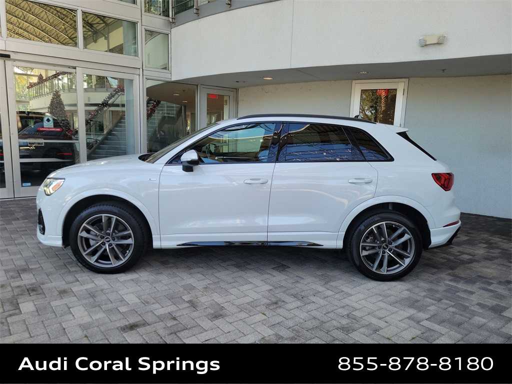 Thumbnail: 2021 Audi Q3 - 5