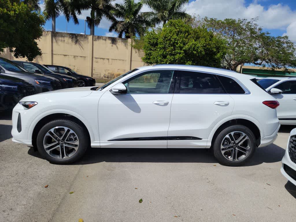 Thumbnail: 2025 Audi Q5 - 5