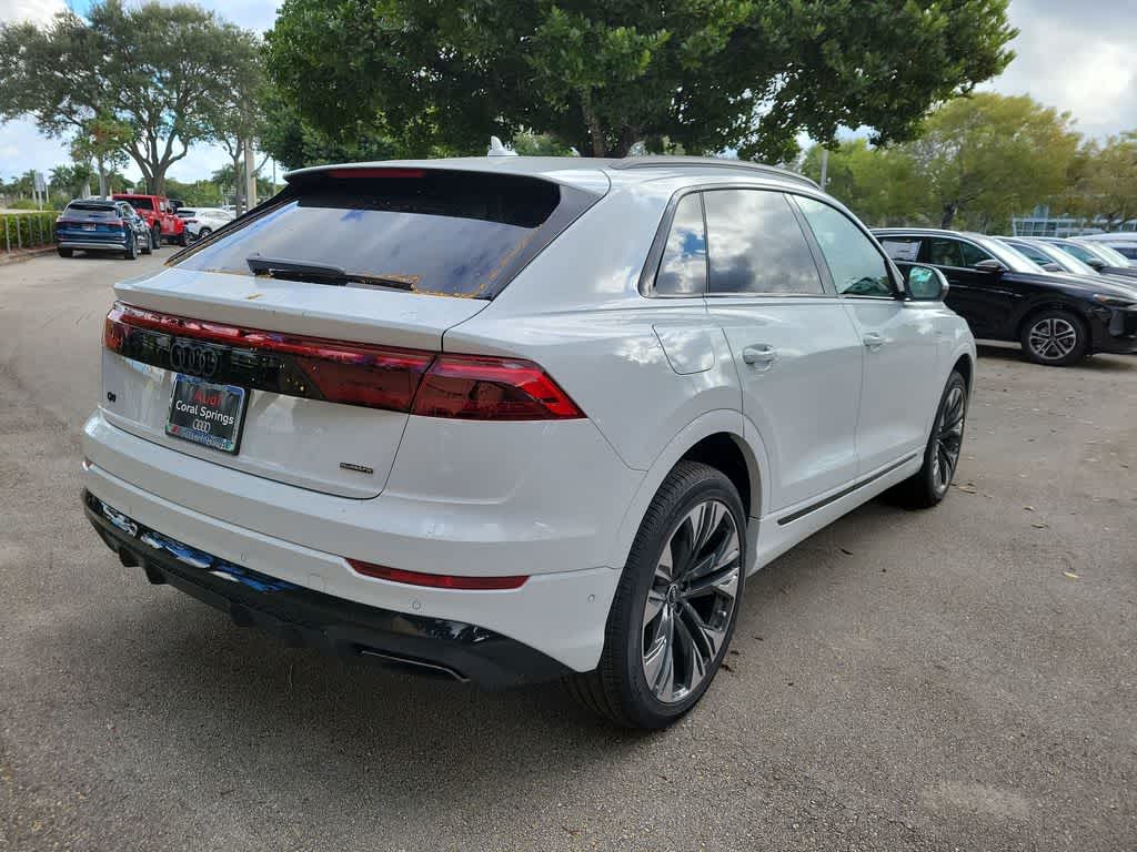 Thumbnail: 2026 Audi Q8 - 8
