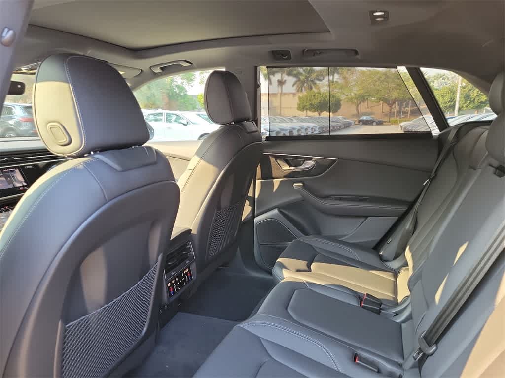 Thumbnail: 2026 Audi Q8 - 12