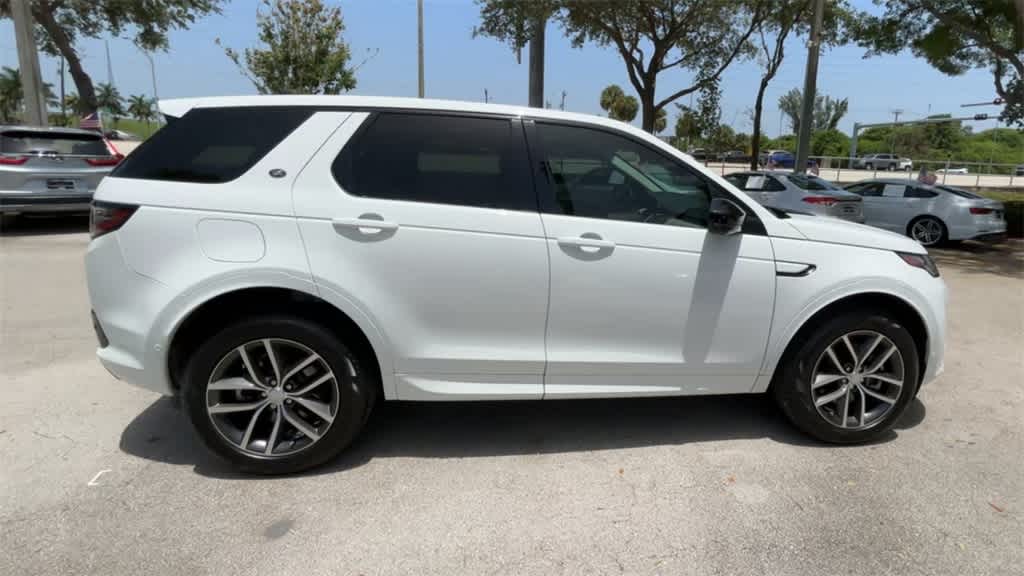 2024 Land Rover Discovery Sport S 9