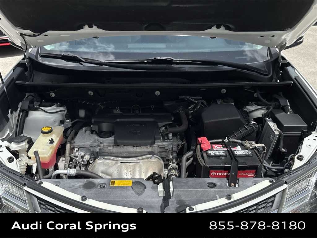 Thumbnail: 2015 Toyota RAV4 - 23