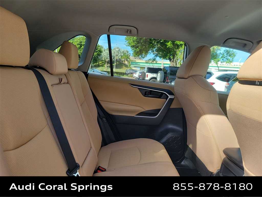 Thumbnail: 2019 Toyota RAV4 - 13