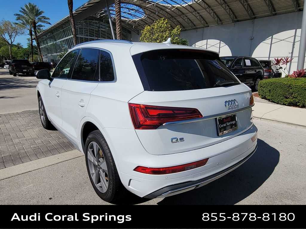 Thumbnail: 2023 Audi Q5 - 12
