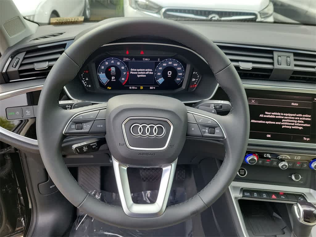 Thumbnail: 2025 Audi Q3 - 15