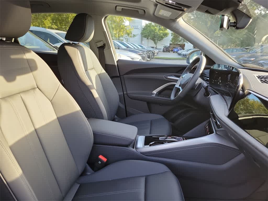 Thumbnail: 2025 Audi Q5 - 22