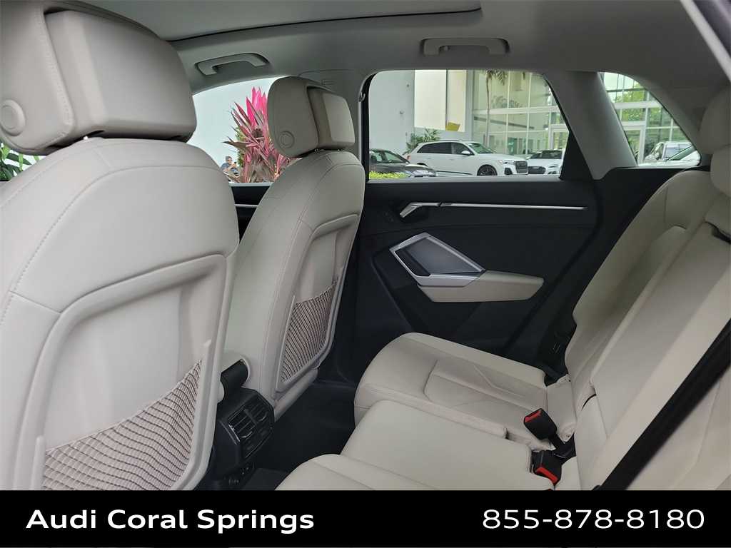 Thumbnail: 2023 Audi Q3 - 12