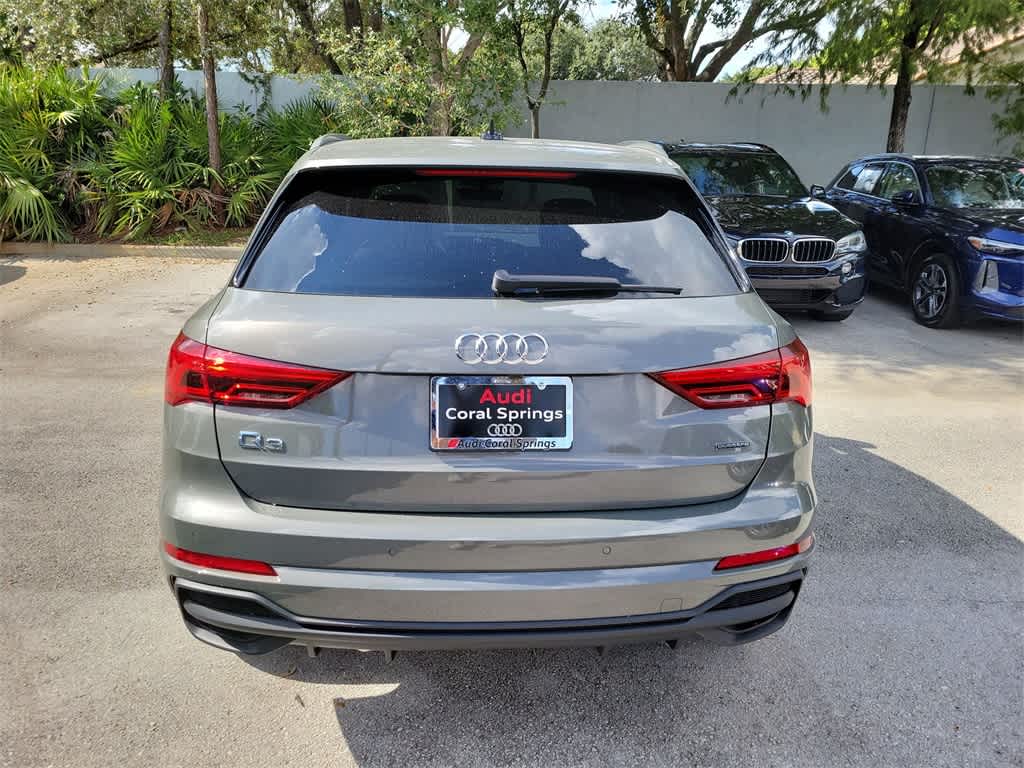 Thumbnail: 2025 Audi Q3 - 13