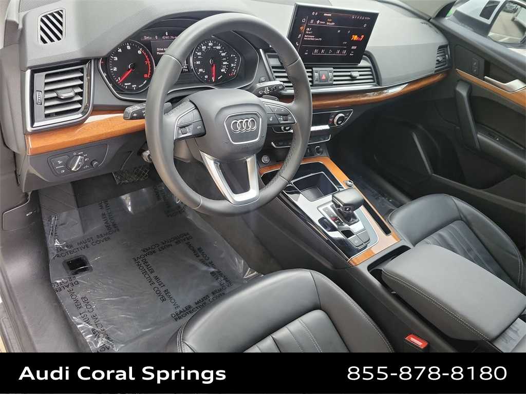 Thumbnail: 2023 Audi Q5 - 10