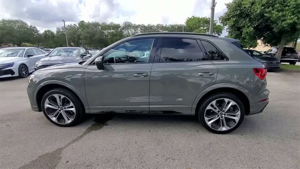 Thumbnail: 2022 Audi Q3 - 5