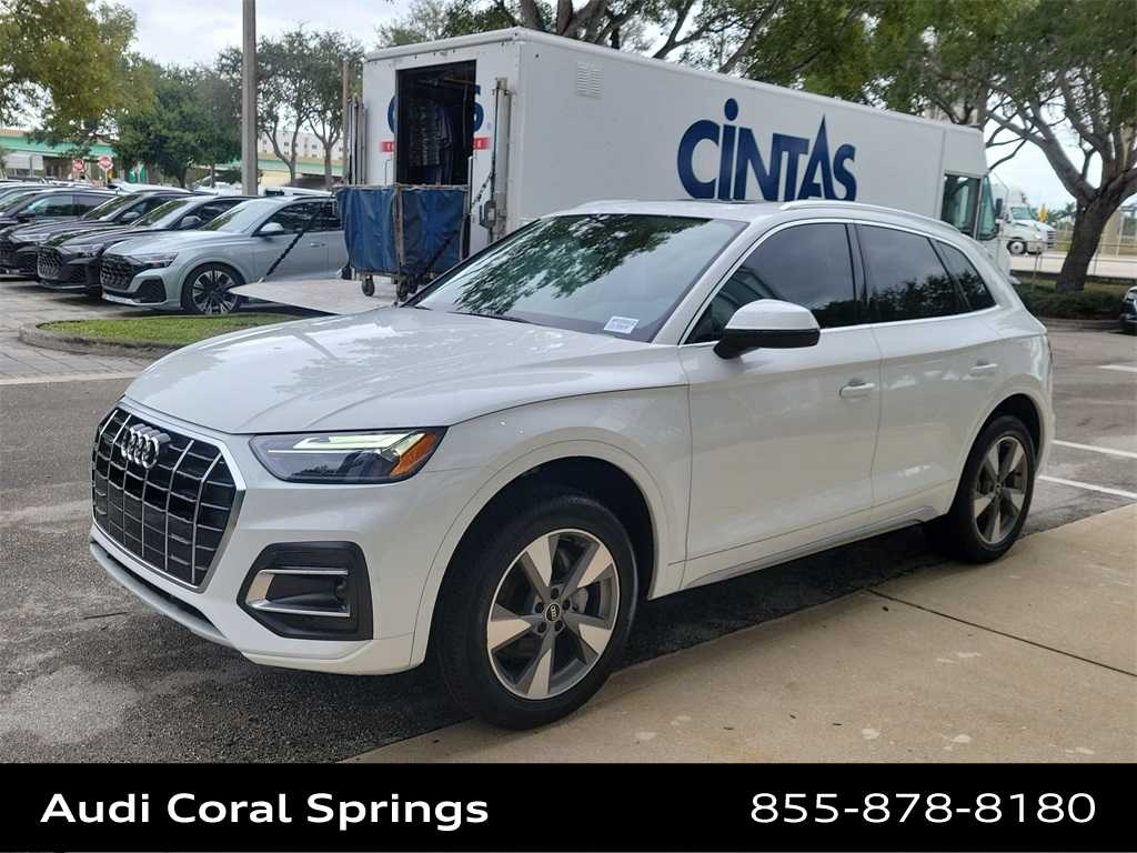 Thumbnail: 2023 Audi Q5 - 4