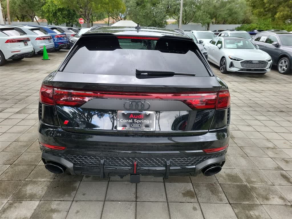 Thumbnail: 2026 Audi RS Q8 - 7