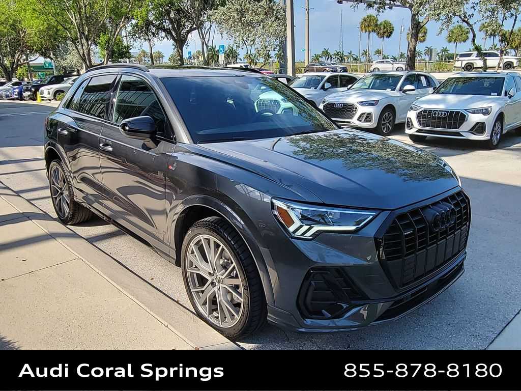 Thumbnail: 2025 Audi Q3 - 2