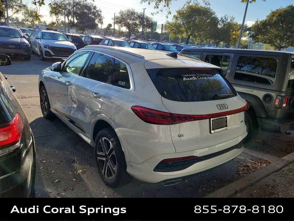 Thumbnail: 2025 Audi Q5 - 16