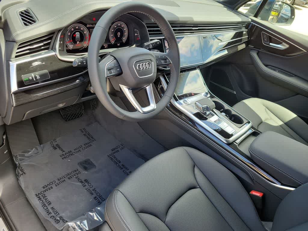 Thumbnail: 2026 Audi Q7 - 10