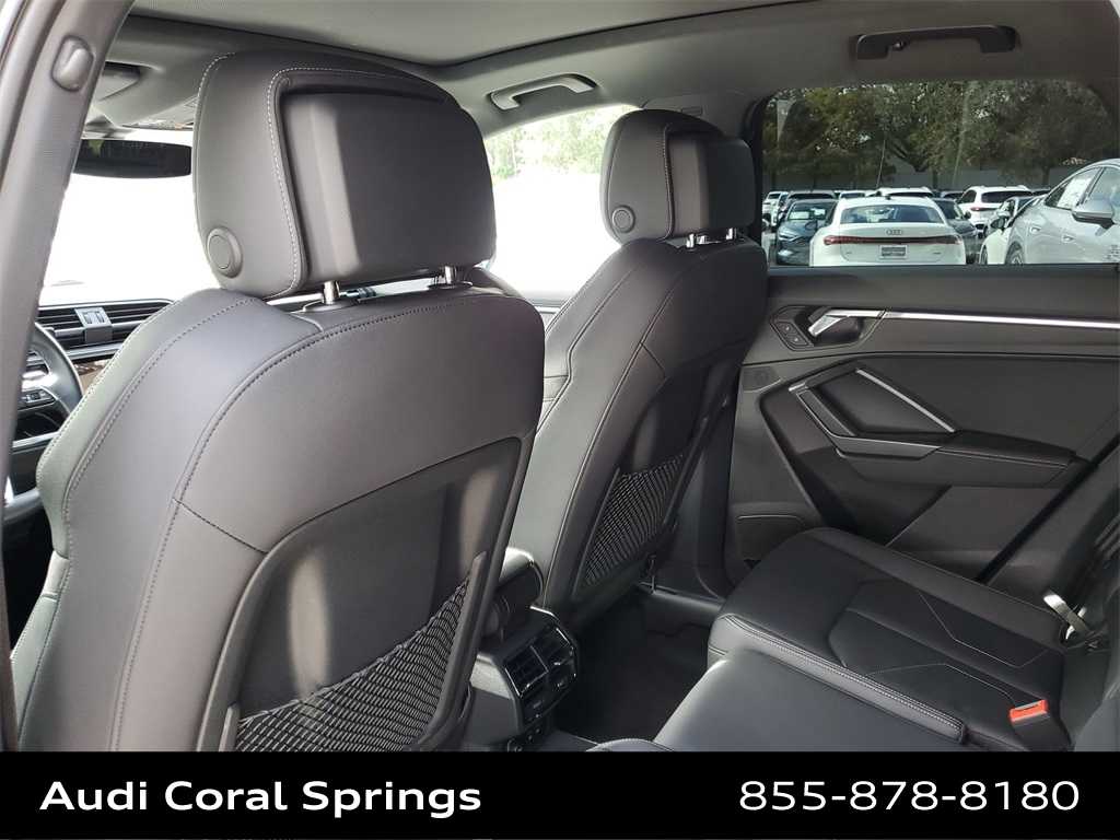 Thumbnail: 2022 Audi Q3 - 20