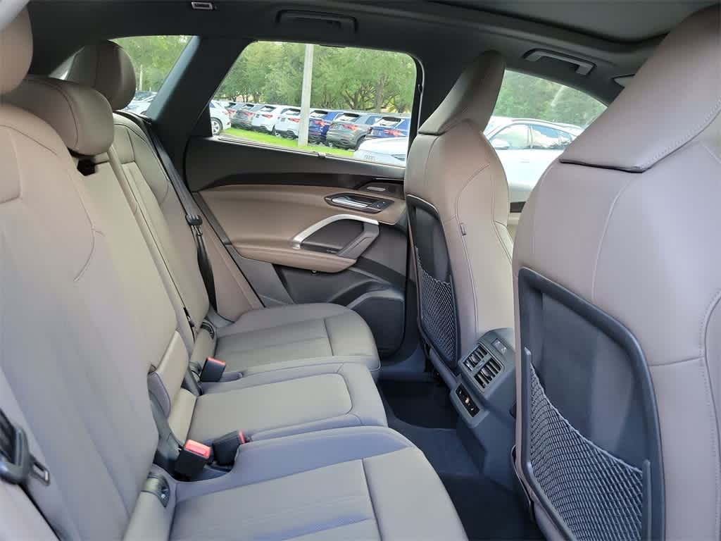 Thumbnail: 2025 Audi Q5 - 13