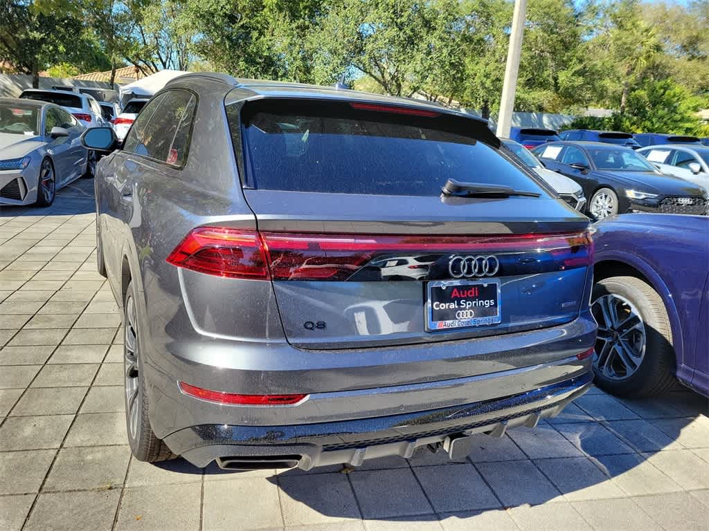 Thumbnail: 2026 Audi Q8 - 4