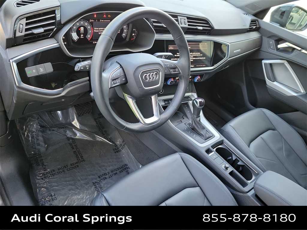 Thumbnail: 2024 Audi Q3 - 2