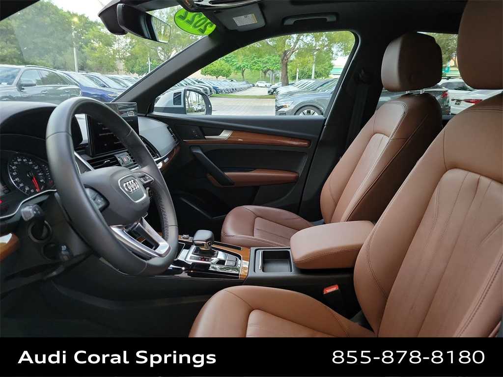 Thumbnail: 2022 Audi Q5 - 11