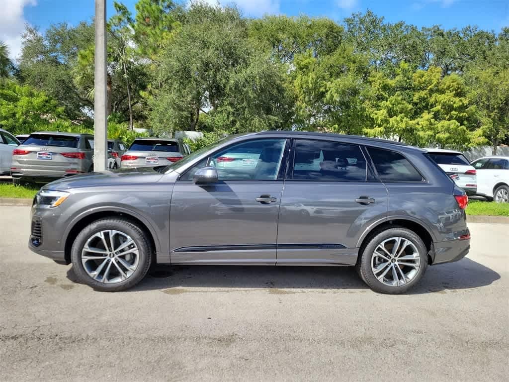 New 2026 Audi Q7 45 Premium SUV