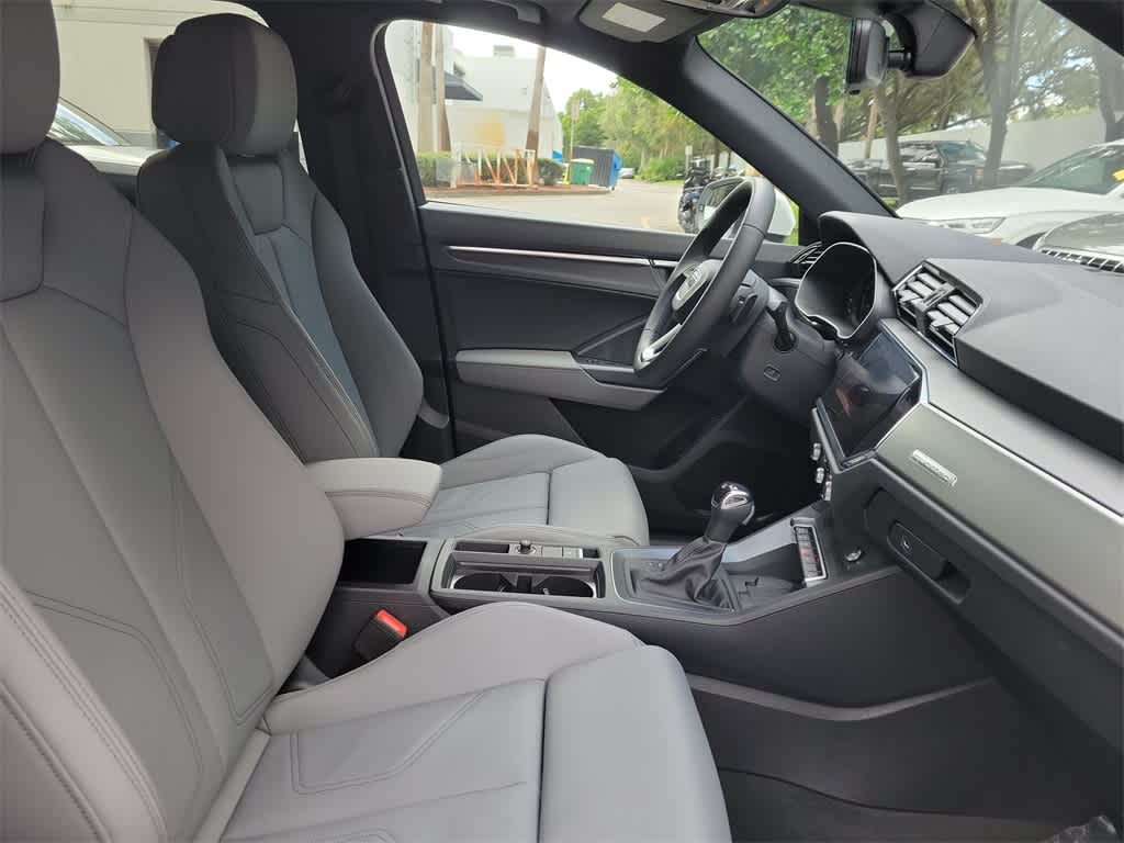 Thumbnail: 2025 Audi Q3 - 14