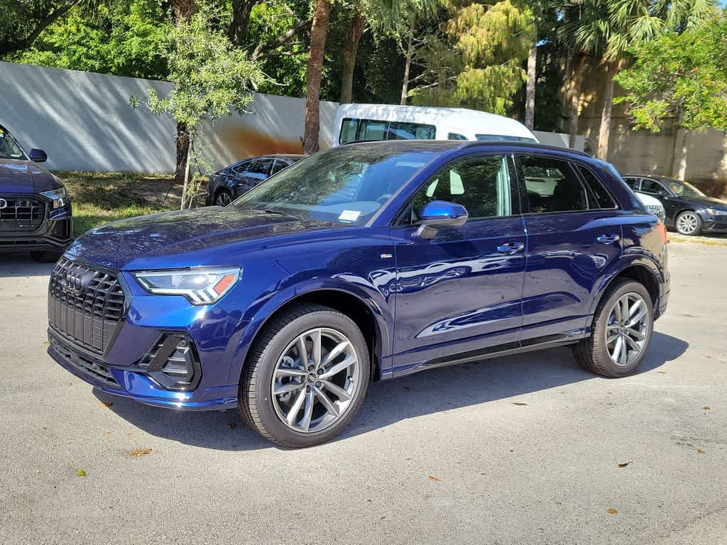 Thumbnail: 2025 Audi Q3 - 4