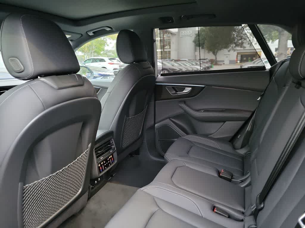 Thumbnail: 2026 Audi Q8 - 20