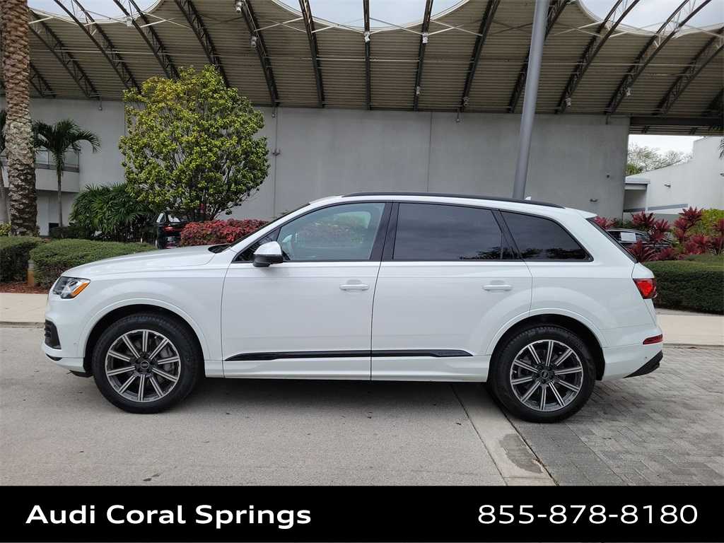Thumbnail: 2023 Audi Q7 - 11