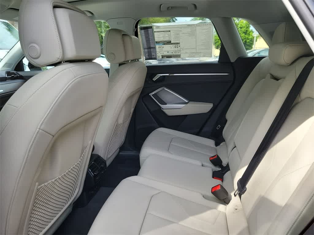 Thumbnail: 2025 Audi Q3 - 12