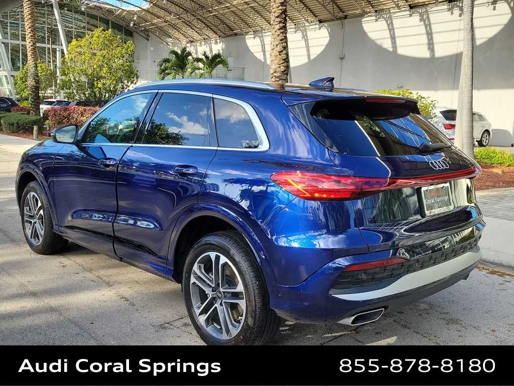 Thumbnail: 2025 Audi Q5 - 12