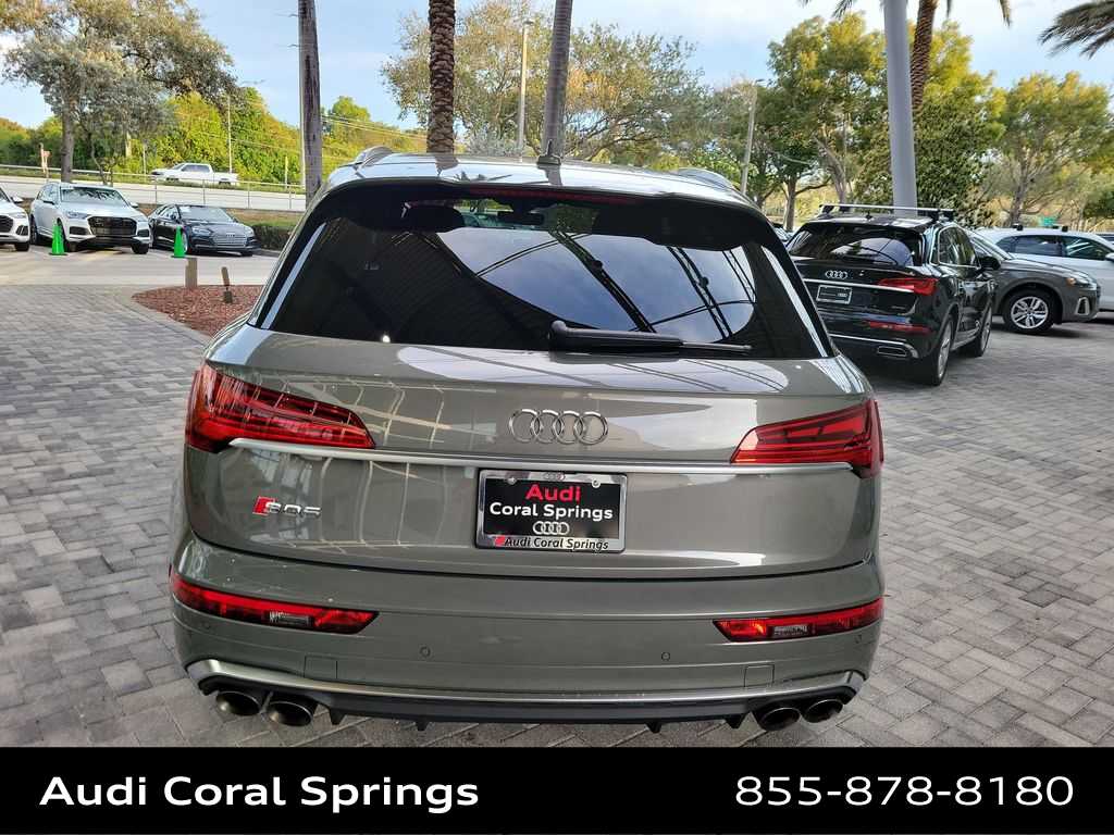 Thumbnail: 2023 Audi SQ5 - 13