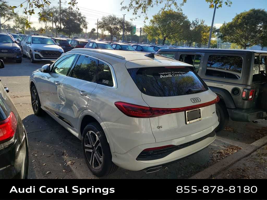 Thumbnail: 2025 Audi Q5 - 17