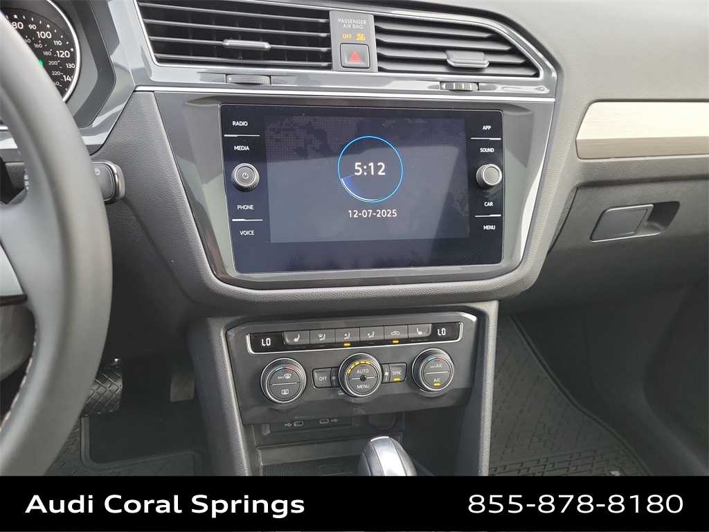 Thumbnail: 2021 Volkswagen Tiguan - 16