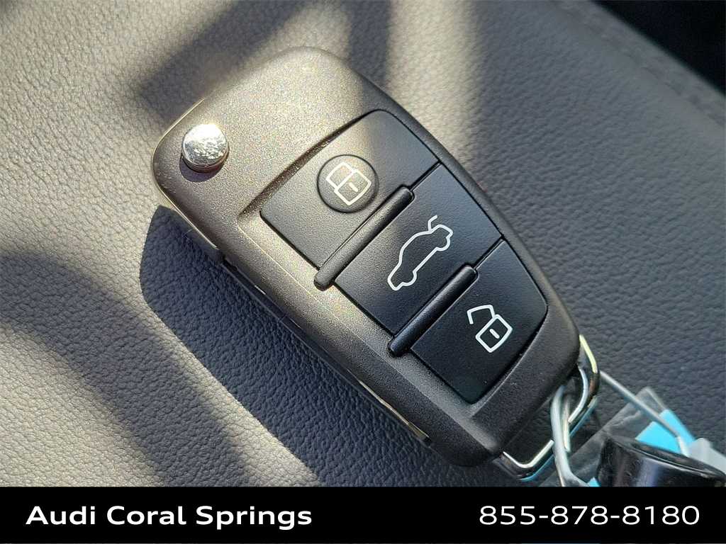 Thumbnail: 2025 Audi Q3 - 20